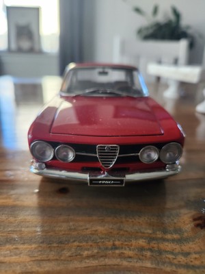 AUTOart Alfa Romeo 1750 GTV RHD Red 1/18 | Very Rare | eBay