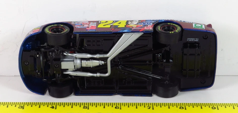 Action Racing NASCAR 1999 Monte Carlo #24 Jeff Gordon Dupont Superman 1:32 - Image 2 of 4