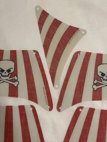 Genuine OEM LEGO Complete set of 5 SAILS From Brickbeard Bounty pirate Set 6243.