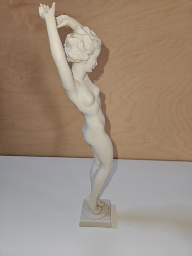 Vintage Art Deco Style Nude Porcelain Figure by Hutschenreuther - Picture 4 of 9