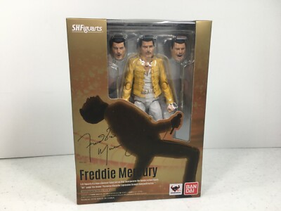 Freddie Mercury アクションフィギュア SHFiguarts Amazon.com: TAMASHII NATIONS - Freddie Mercury - Freddie