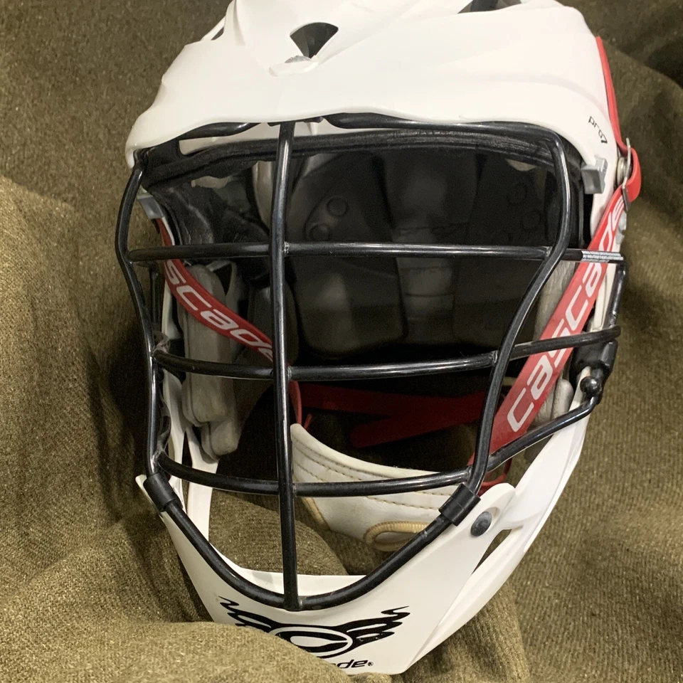 Cascade Pro 7 CTS Lacrosse Helmet White with Black Mask Chin Strap - Image 2 of 4