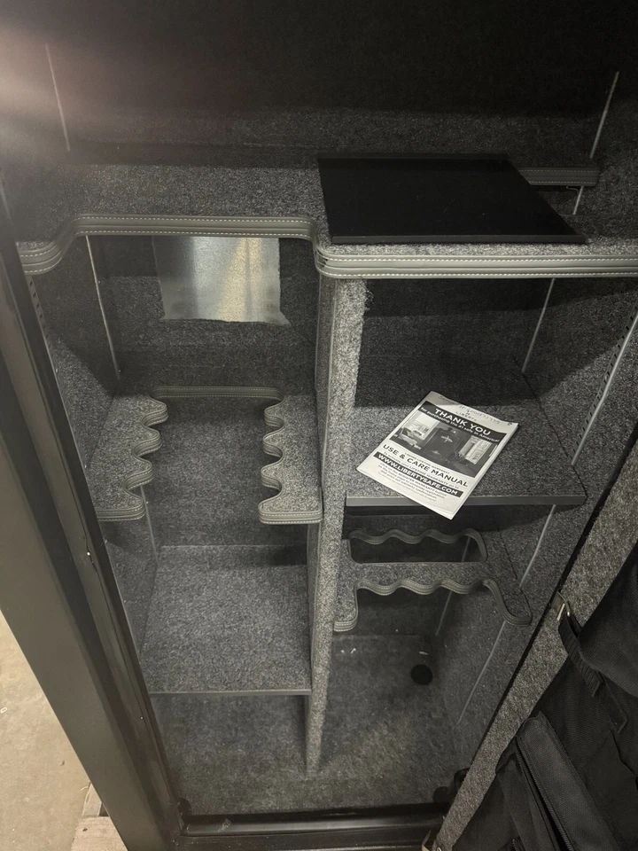 Cabela's Woodsman оружейный сейф для продажи - Изображение 3 из 4