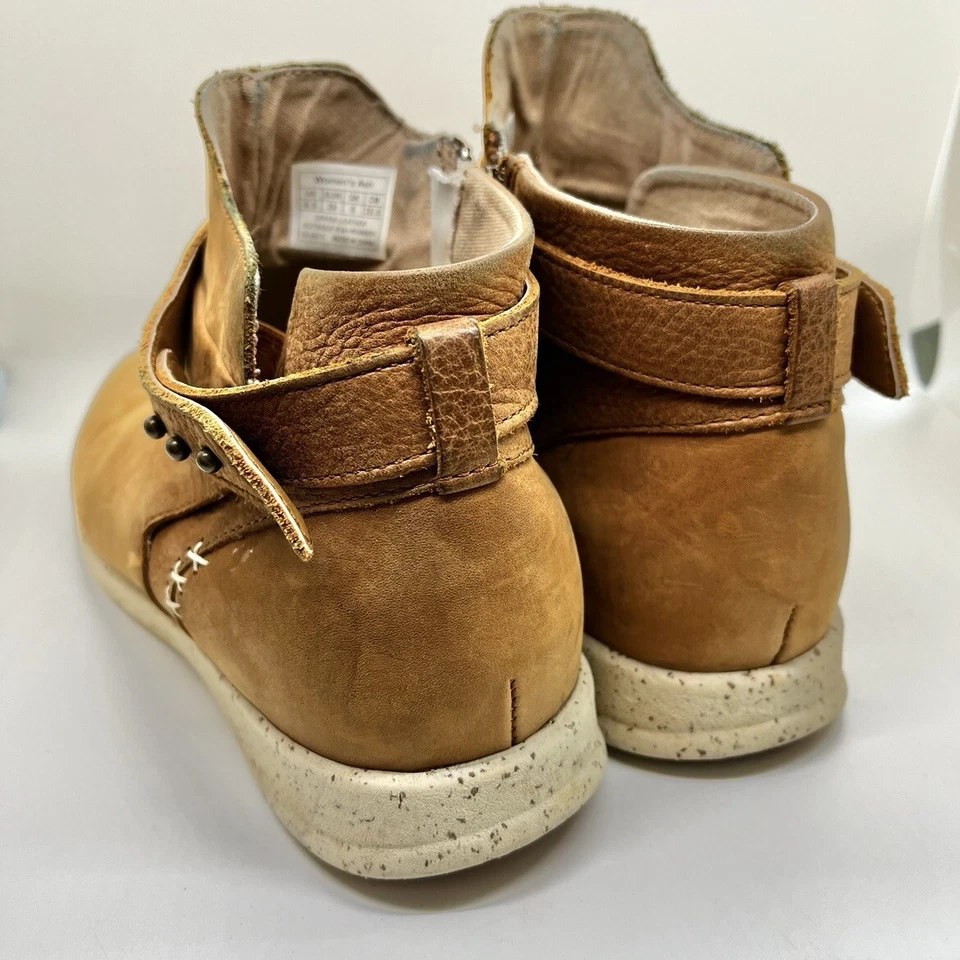 Superfeet Leather Ankle Booties Women’s Ash Shoes size 8.5 Tan color - Image 4 of 4