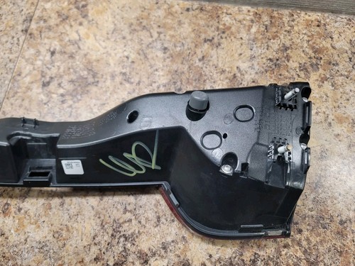 Luz trasera izquierda Porsche Panamera 971 2017 2018 usada OEM 971945207E - Imagen 7 de 11