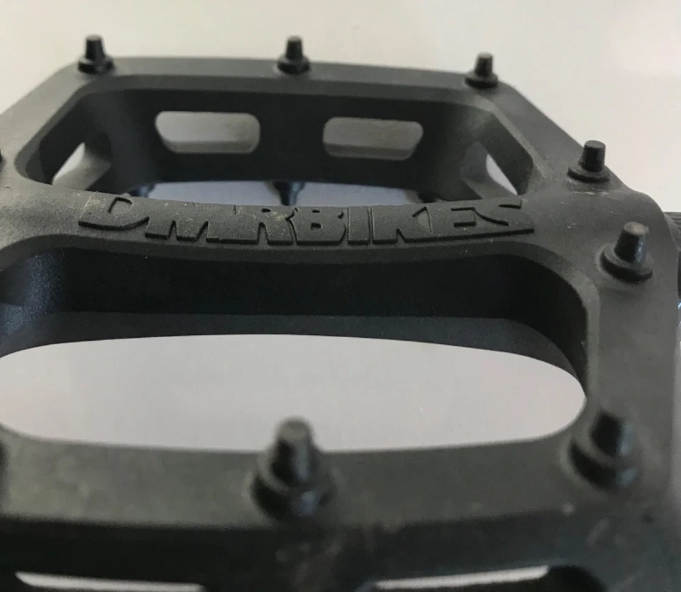 DMR - V6 Plastic Pedal - Cro-Mo Axle - Jet Black New Take Offs - Image 4 of 4