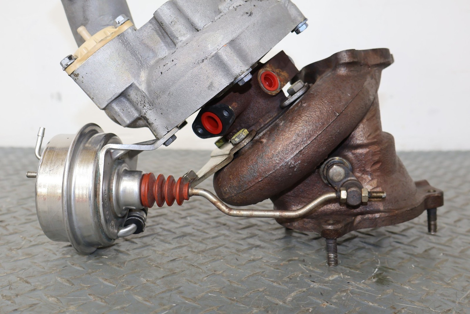 06-12 Bentley Flying Spur 6.0L W12 Left Driver SIde OEM Turbo Turbocharger 134K