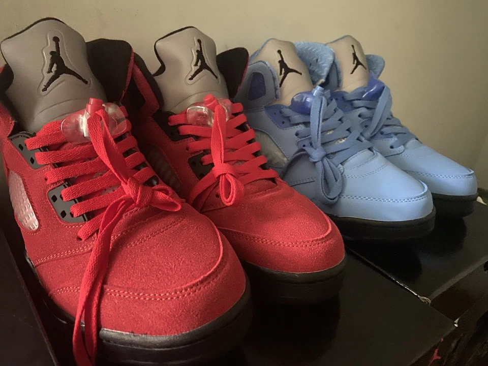 Zapatillas Air Jordan Retro 5 Rojo y Azul Colección Foto 3 de 4