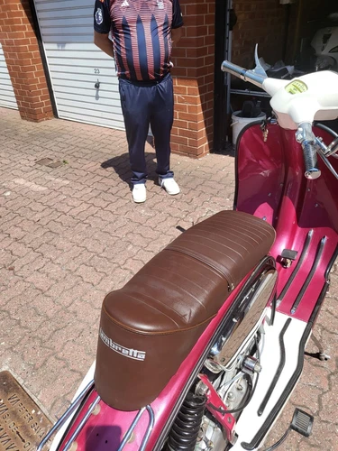 Lambretta Scooter. Tax and MOT exempt. 125cc rebuild. All New parts - Picture 3 of 11