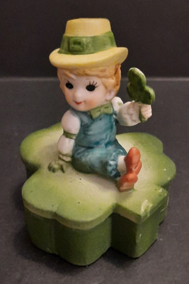 VINTAGE MID CENTURY ST. PATRICK'S DAY LEPRECHAUN PIXIE PORCELAIN BISQUE 3.5''