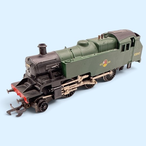 Tri-ang R59 2-6-2T Tanklok - umlackiert BR grün 82043 - sehr guter Zustand | Condition: Used