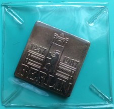 DDR Plakette aus Set 750 Jahre Berlin, Original verschweißt