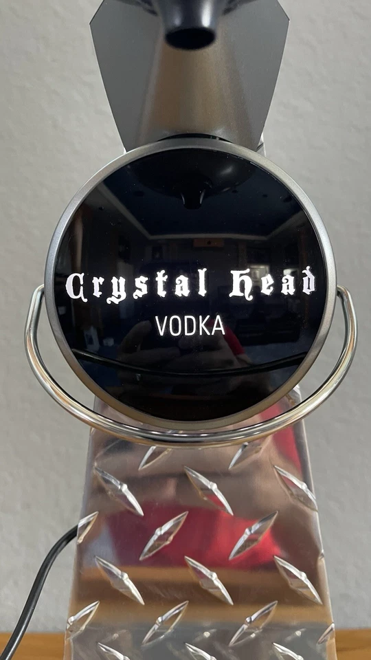 Dispensador de alcohol personalizado Crystal Head Vodka CHV LogoTap Foto 2 de 4