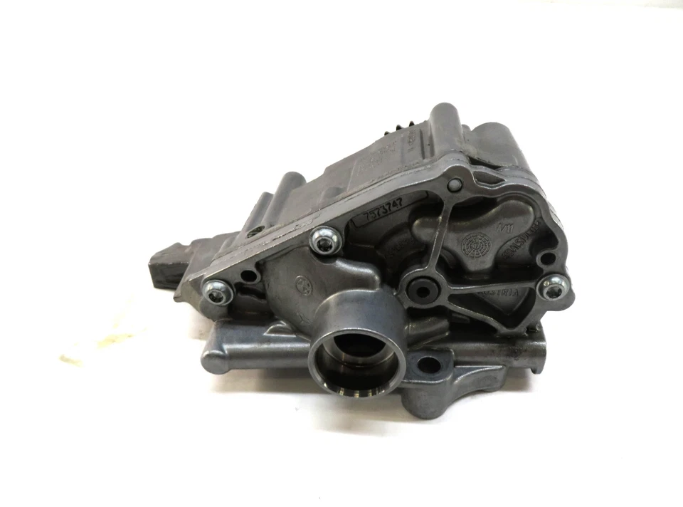 BMW X3 (F25) 2011 3,0 L N55 turbo motor bomba de aceite Foto 3 de 4