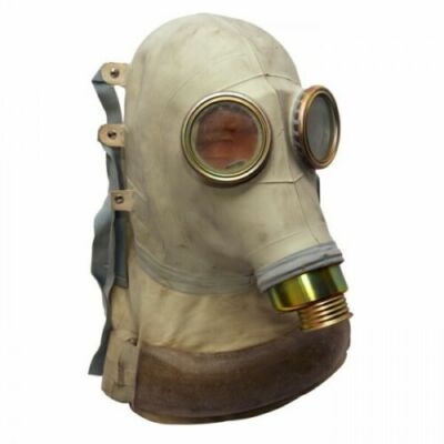 HALLOWEEN SOVIET POLISH SR-1 HEAD WOUNDED GAS MASK COLD WAR SCARY