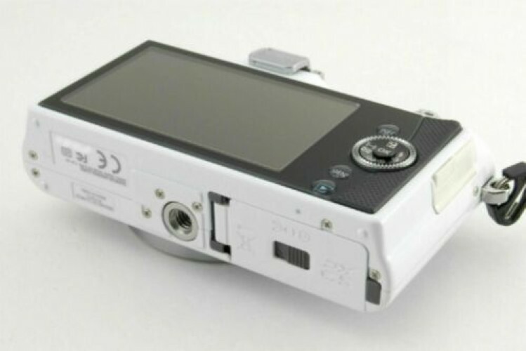 OLYMPUS E−PM1 E-PM1 WHITE Olympus Pen Mini E-PM1 review: Olympus