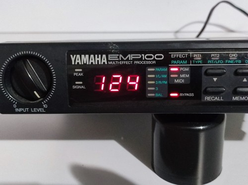 PROCESSORE MULTI EFFETTO YAMAHA EMP100 Multi-Effect Processor NOTESTATO - Foto 6 di 12