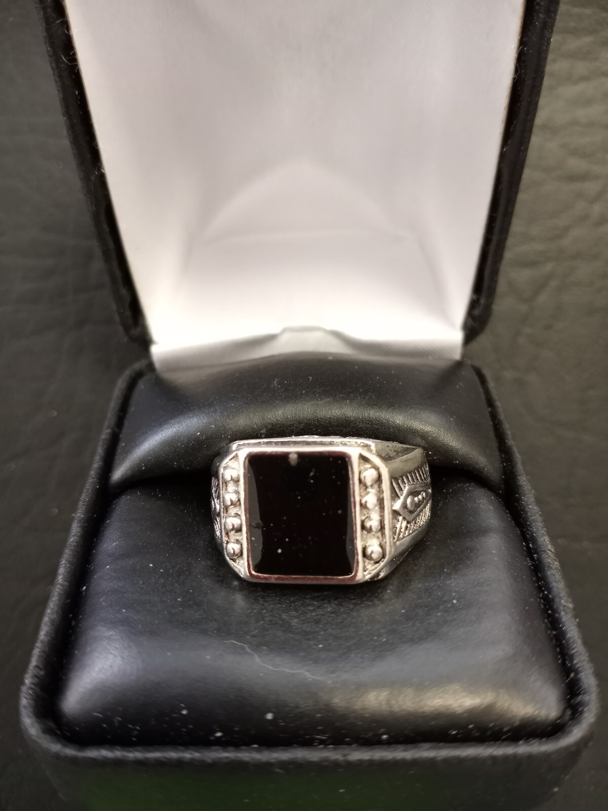 Cool New Men's Fashion Ring Black and Silver US Size 8.5 Jewelry Great