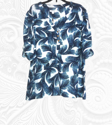 Chico's (Size 3) Leaf Print Navy Blue and White Short Sleeve Top - NWT