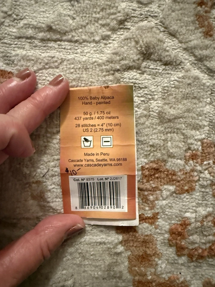 Hilo de pintura de encaje de alpaca en cascada color 9375 pintado a mano azul Foto 3 de 3