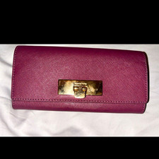Michael Kors Callie Saffiano Carryall Wallet 
