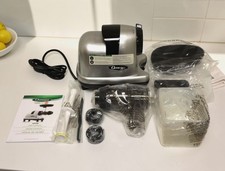 OMEGA MM900HDS Low Speed Cold Press 365 Masti...