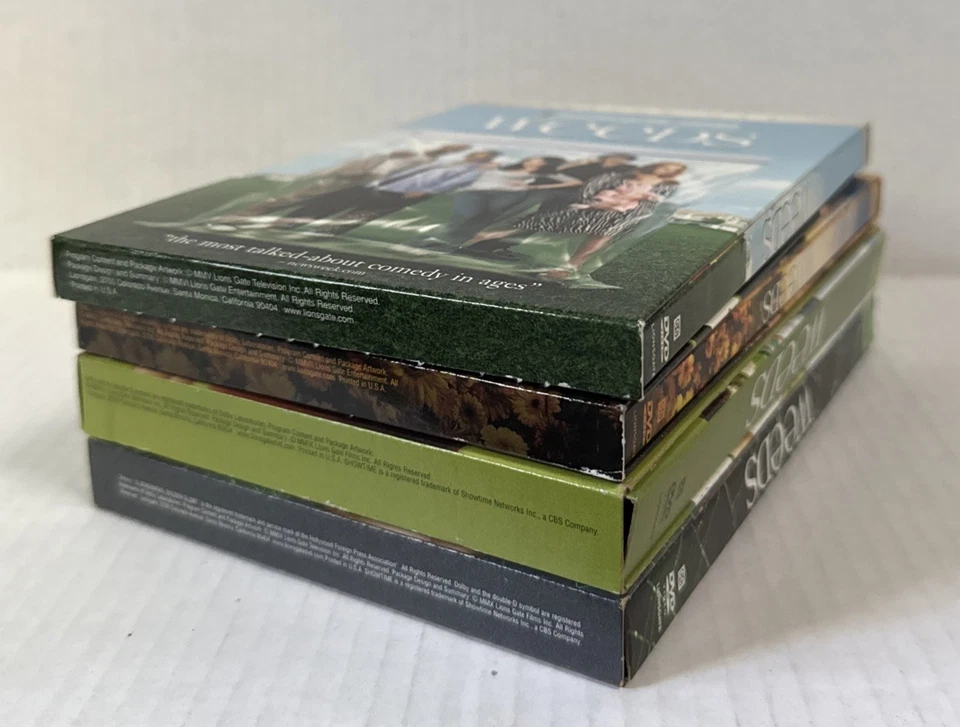 Showtime Comedy Series Weeds DVD Seasons 1-2 4-5 1 2 4 5 All Disks Very Good - Image 4 of 4