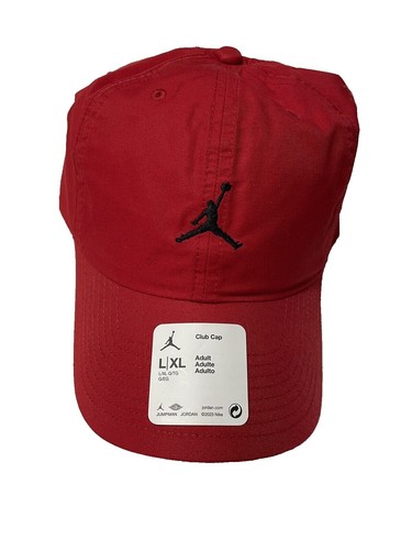Hermes Atlantic Embossed Cap Size M Red Nylon Polyurethane  display picture 3