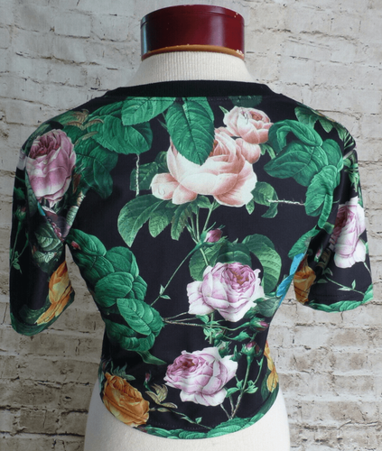 Girl Top Shirt Women's Size Small Black Green Pink Always Flawless Floral Crop - Picture 4 of 5