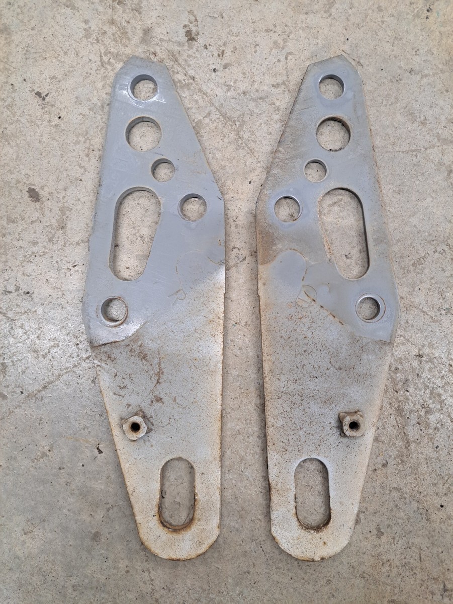 パーツ MR2 91-99 Toyota MR2 Turbo SW20 OEM Front Lower Tow Transport Hooks