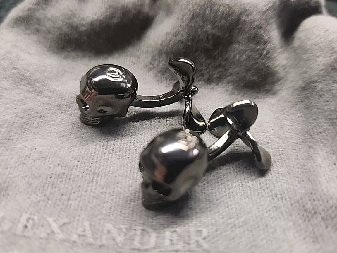 alexander mcqueen スカル　バングル eCom-809458J161N0926_F.jpg?v=1