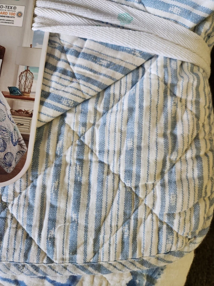 Sigrid Olsen King Quilt Comforter Beach Shells Coral Sand Dollar 106"x92" NWT - Image 4 of 4