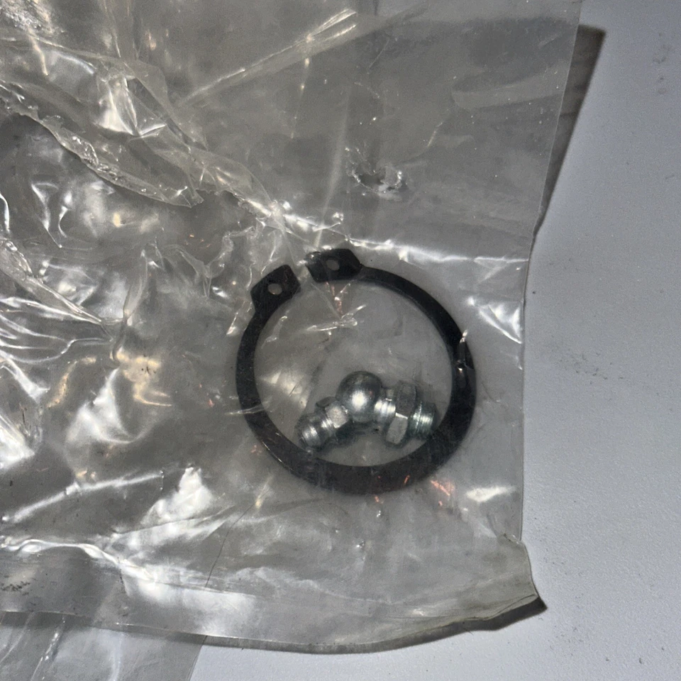 Suspension Ball Joint Front Lower DW-K77147 Missing Bolt - Image 2 of 4