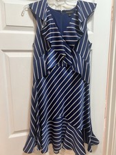 Banana Republic Women's Striped Sleek Navy Dress Size 8 v neckline , dressy 