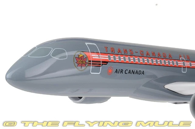 Skymarks 1:100 A220-300 Air Canada C-GNBN Foto 3 de 4