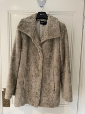 Creenstone Woman’s Coat Size 36 Beige Fur