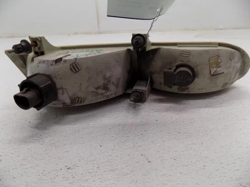 Driver Left Headlight GL Fits 92-95 TAURUS 396792 - Изображение 3 из 4