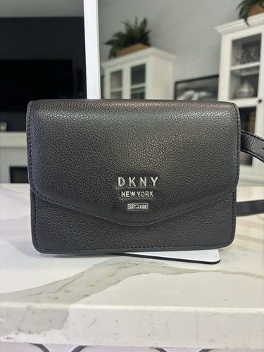 DKNY Belt Bag Fanny Pack Black Pebbled With Adjustable Belt And Dust Bag