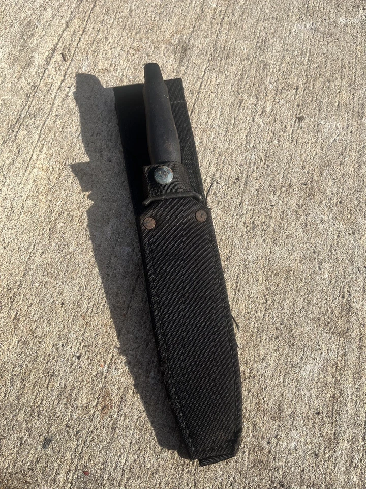 gerber mk2 mark II, mango negro, funda negra, bordes dentados Foto 4 de 4