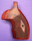 Altamont Wood Grips - S&W K/L Round Boot Super Rosewood Checkered Diamond Insert — photo 4