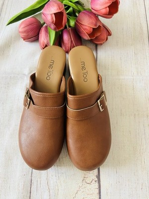 Me Too Women s Dinkey Brown Faux Leather Buckle Accent Mule Clogs Shoes Sz 7 NEW