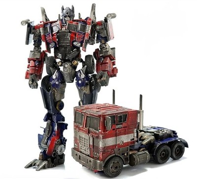 Transformers Optimus Prime  Weijang Battle Damaged