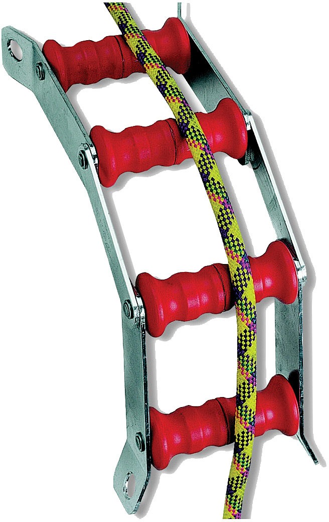 Канатные протекторы на краях роликов Kong обеспечивают точное и регулируемое управление тренировкой 26290₽