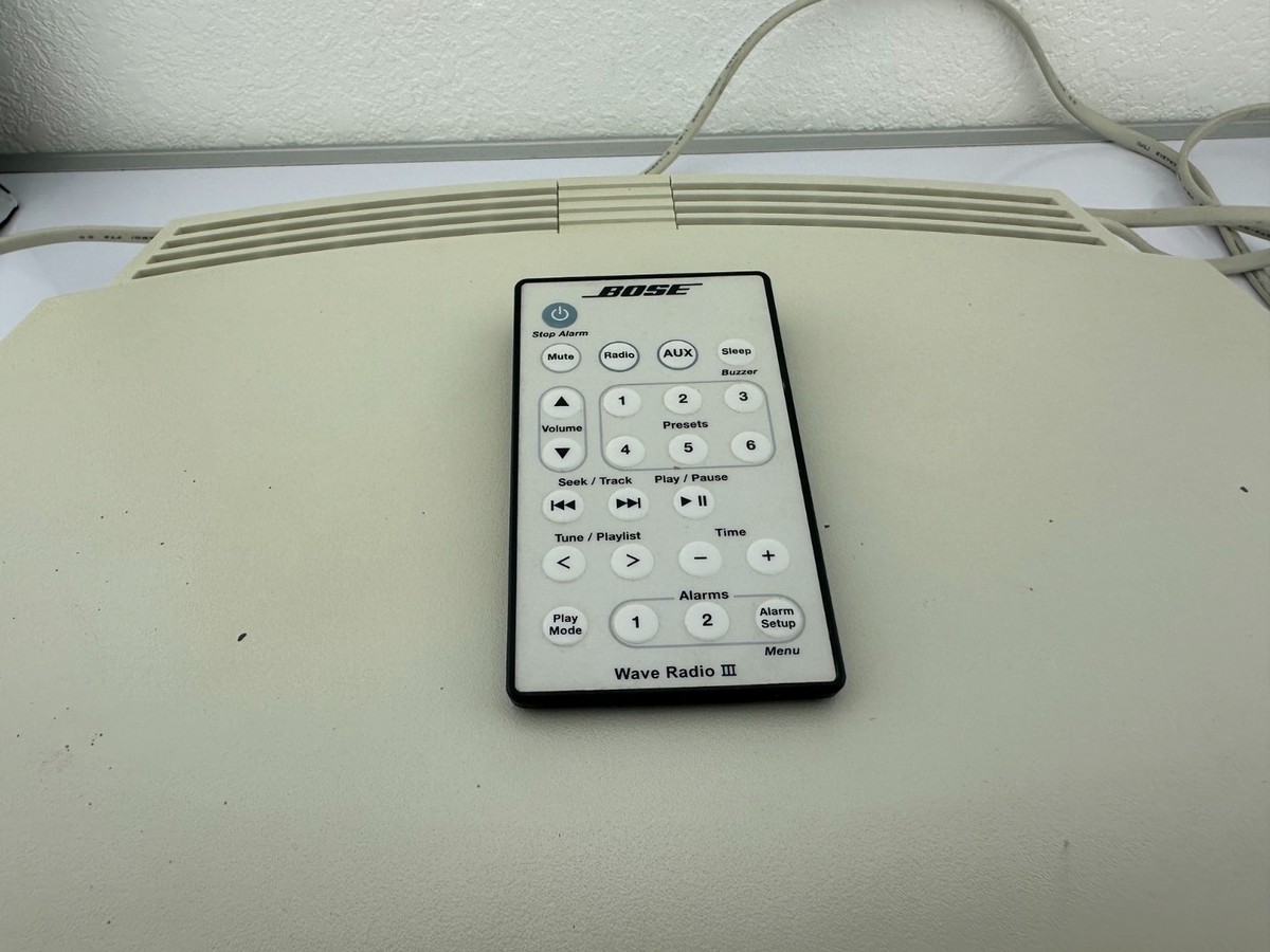 BOSE Wave Radio III Music System AM/FM Radio With Remote. Tested