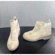 DV Dolce Vita RIELLE Suede Lug Sole Wedge Chelsea Boots Women 8 Waterproof