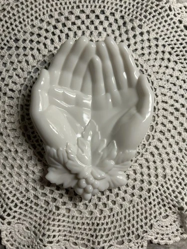 Vintage Westmoreland Milk Glass Open Hands Trinket Dish 7"