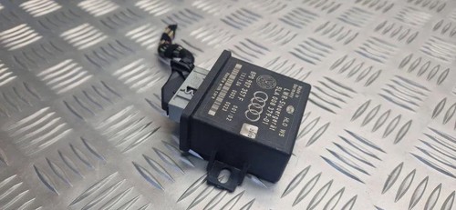 AUDI A6 Avant 4F5, C6 Scheinwerfer-Steuergerät 8P0907357F 2.00 Diesel 31084279