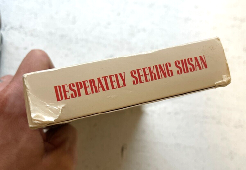 Desperately Seeking Susan VHS TAPE Madonna Rosanna Arquette *USED* - Afbeelding 3 van 5