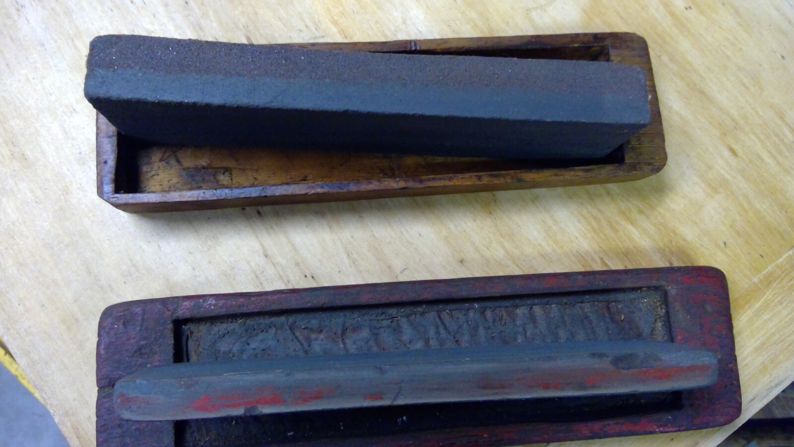 2 Vintage Oilstone sharpening stones eBay