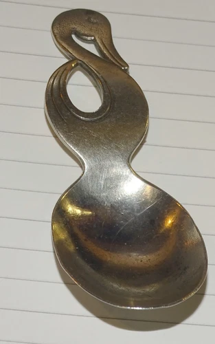 International Swan Handle Sterling Silver 3.5" Baby Spoon .67 ounce